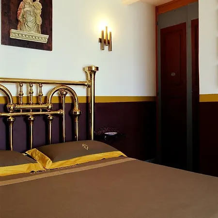 Laetitia Bed & Breakfast 3*