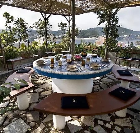Laetitia Bed & Breakfast Ponza