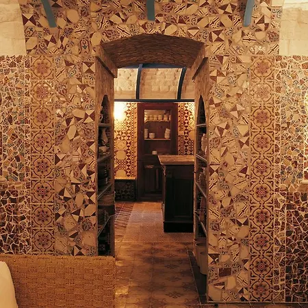 Laetitia Bed & Breakfast 3*