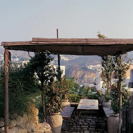 Laetitia Bed & Breakfast Ponza
